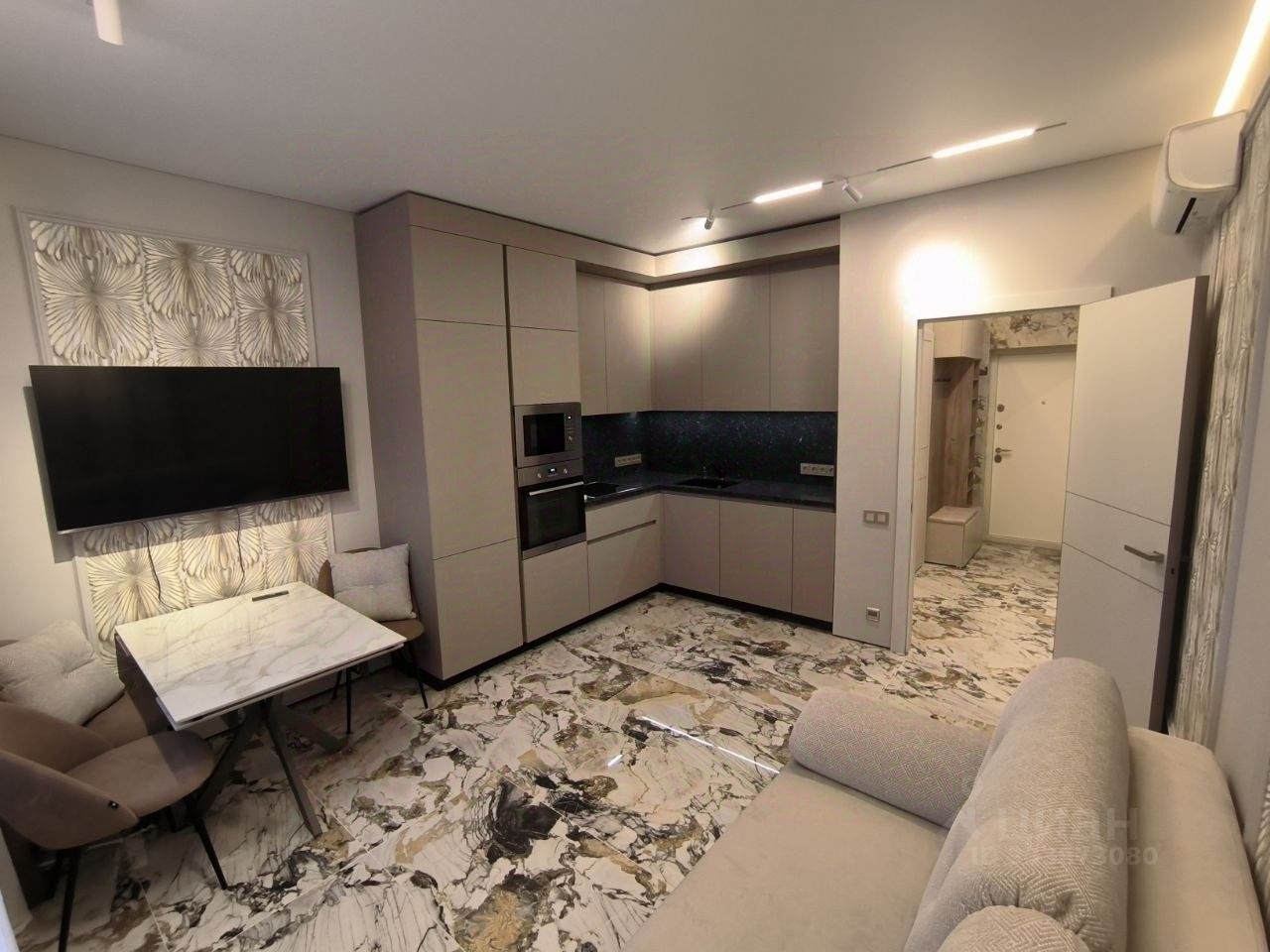 2-комн. квартира, 47 м², 2/17 этаж