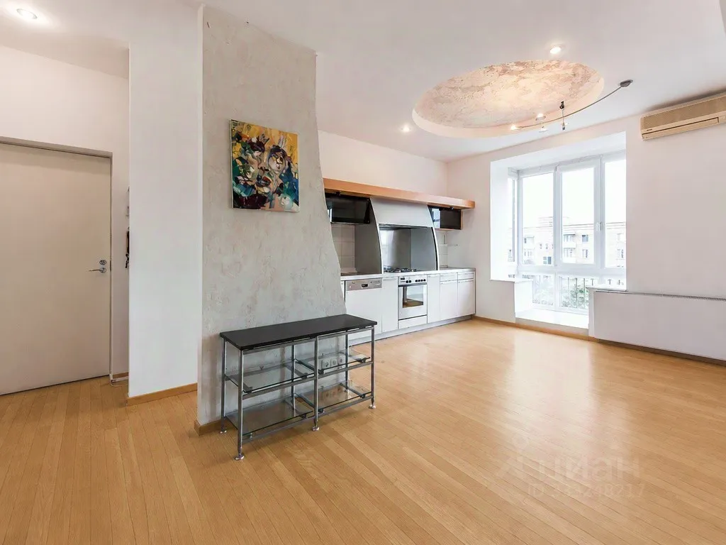 3-комн. квартира, 81 м², 8/8 этаж