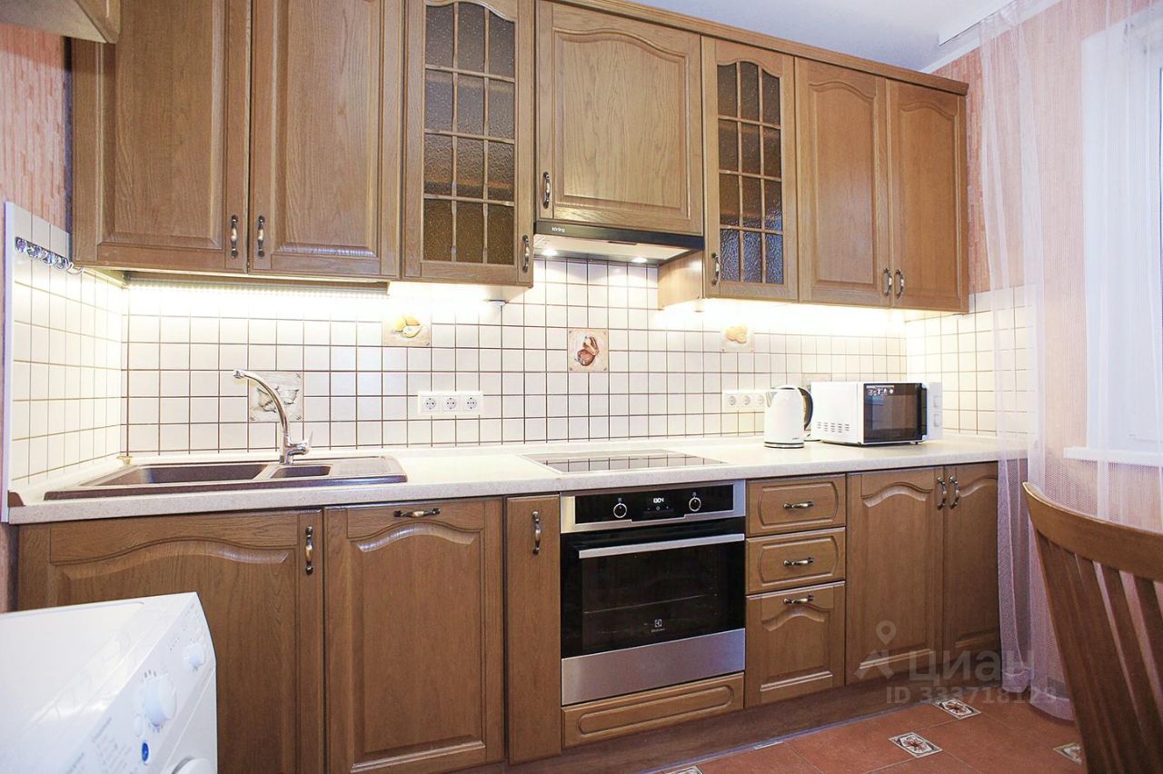 3-комн. квартира, 77 м², 11/17 этаж