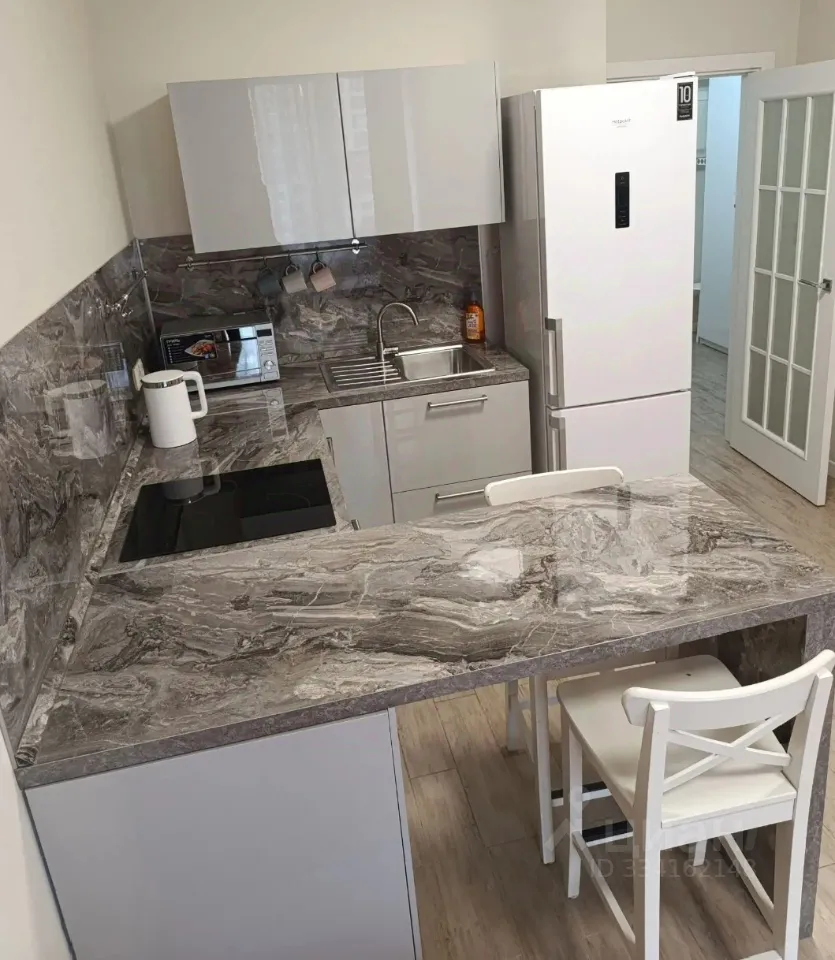 2-комн. квартира, 42 м², 6/25 этаж