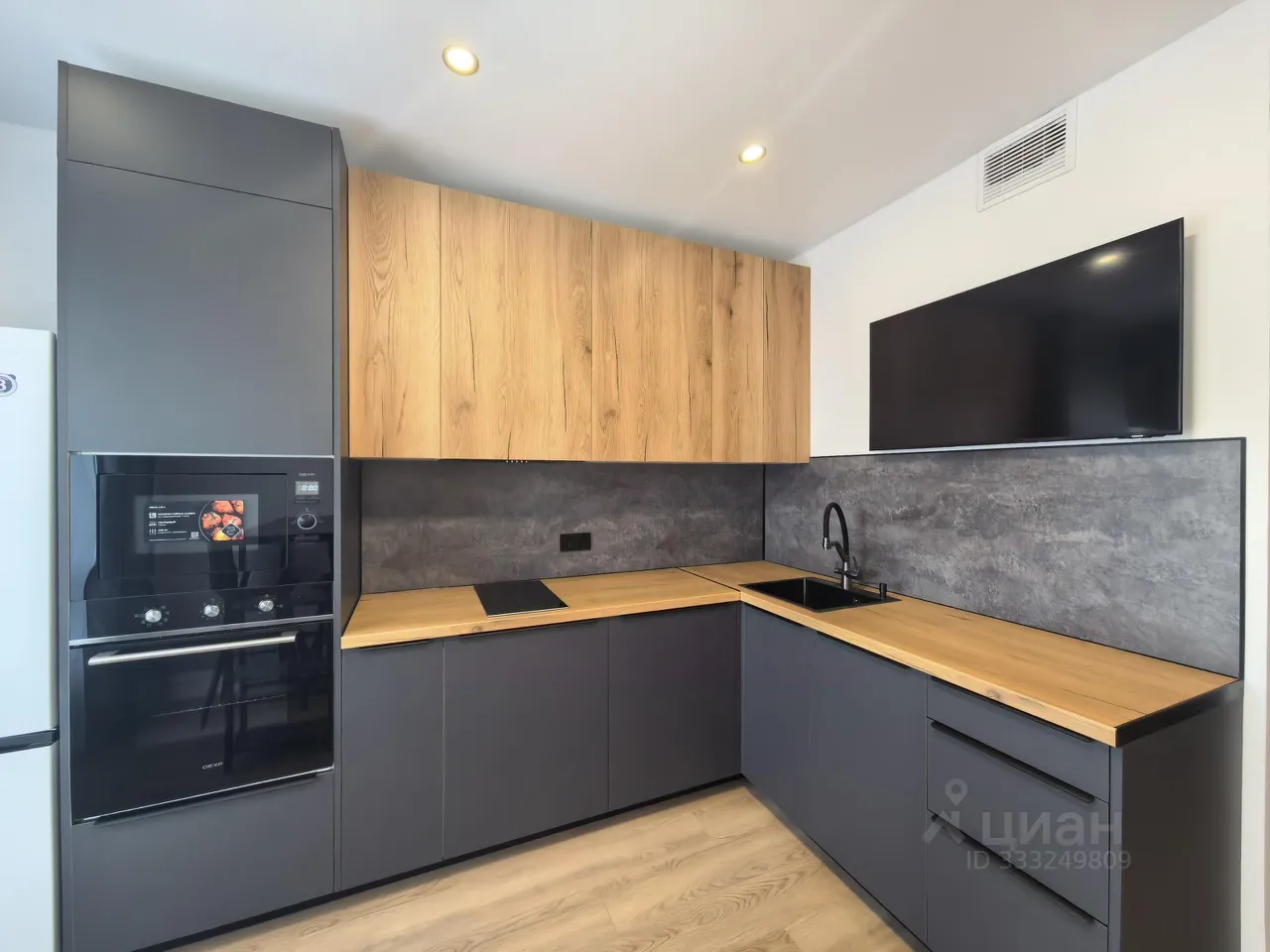 1-комн. квартира, 32 м², 32/33 этаж