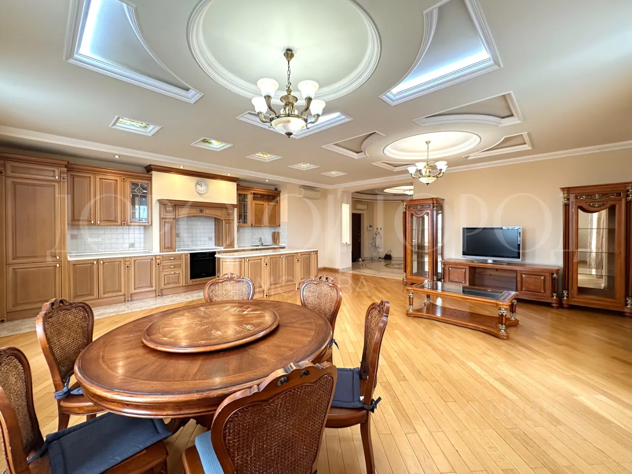 3-комн. квартира, 136,2 м², 25/44 этаж