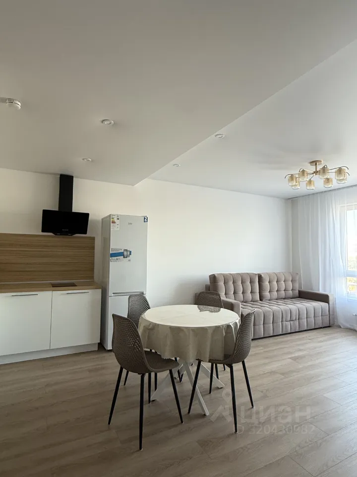 2-комн. квартира, 45 м², 13/14 этаж