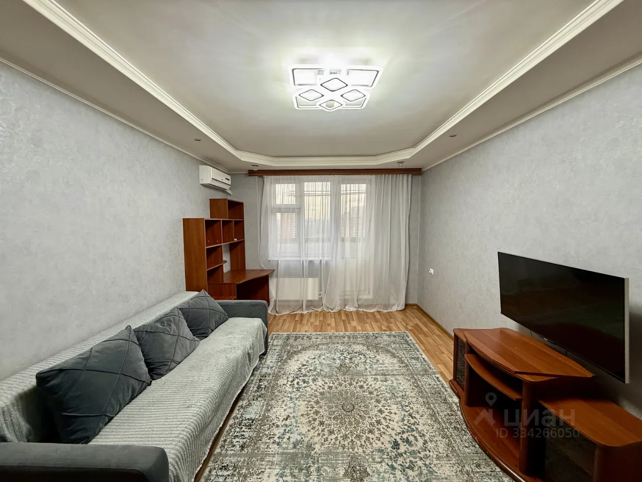 2-комн. квартира, 52 м², 15/17 этаж