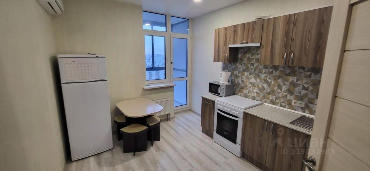 2-комн. квартира, 43 м², 15/20 этаж