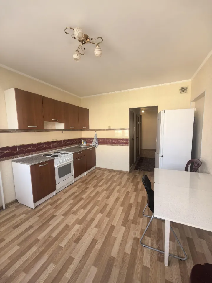2-комн. квартира, 65 м², 7/17 этаж