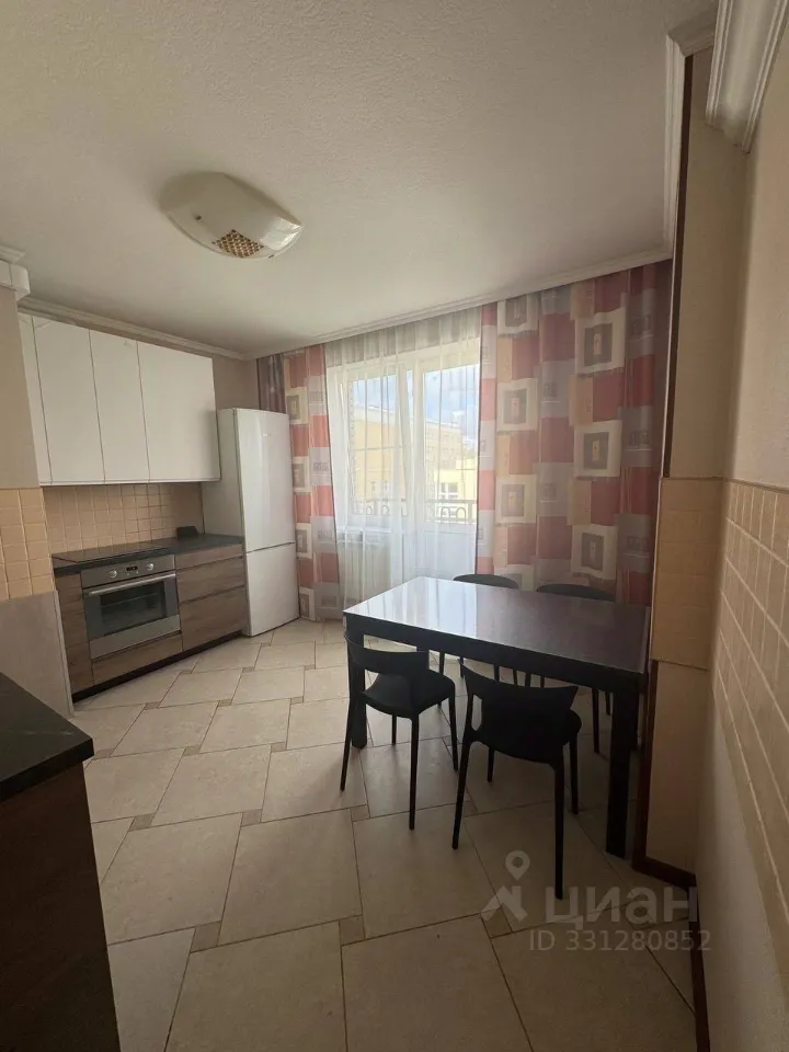2-комн. квартира, 84,5 м², 3/17 этаж