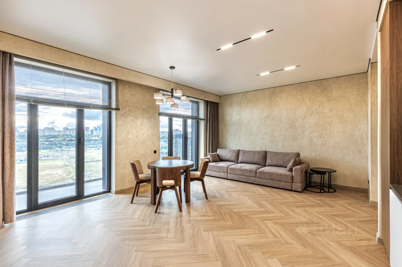 2-комн. квартира, 72,5 м², 19/23 этаж