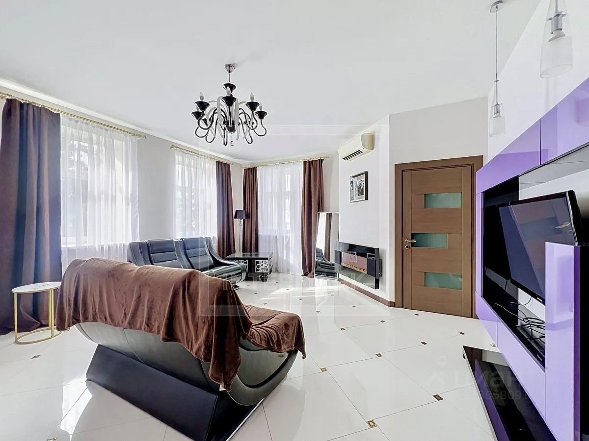 2-комн. квартира, 80 м², 5/5 этаж