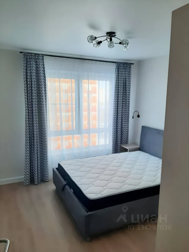 2-комн. квартира, 43 м², 10/33 этаж
