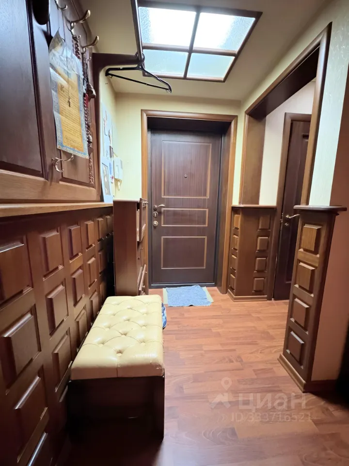 2-комн. квартира, 70 м², 4/17 этаж