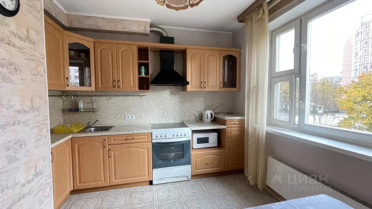 3-комн. квартира, 79 м², 3/17 этаж