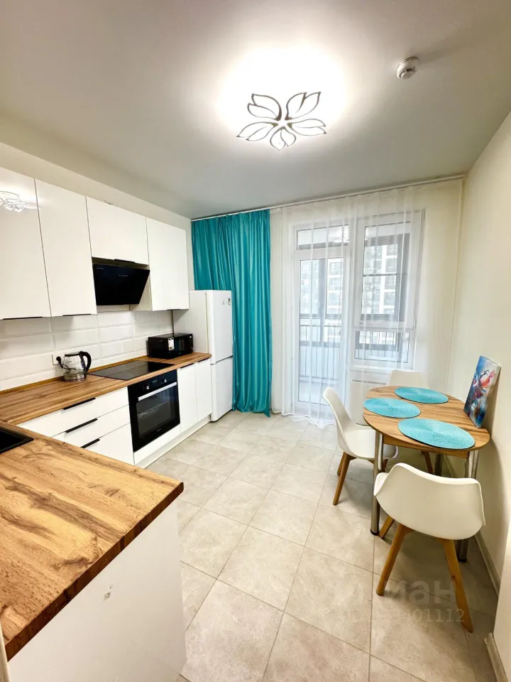 2-комн. квартира, 60 м², 8/23 этаж