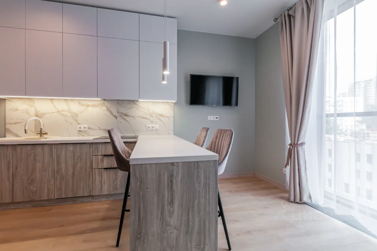 2-комн. квартира, 45 м², 8/33 этаж