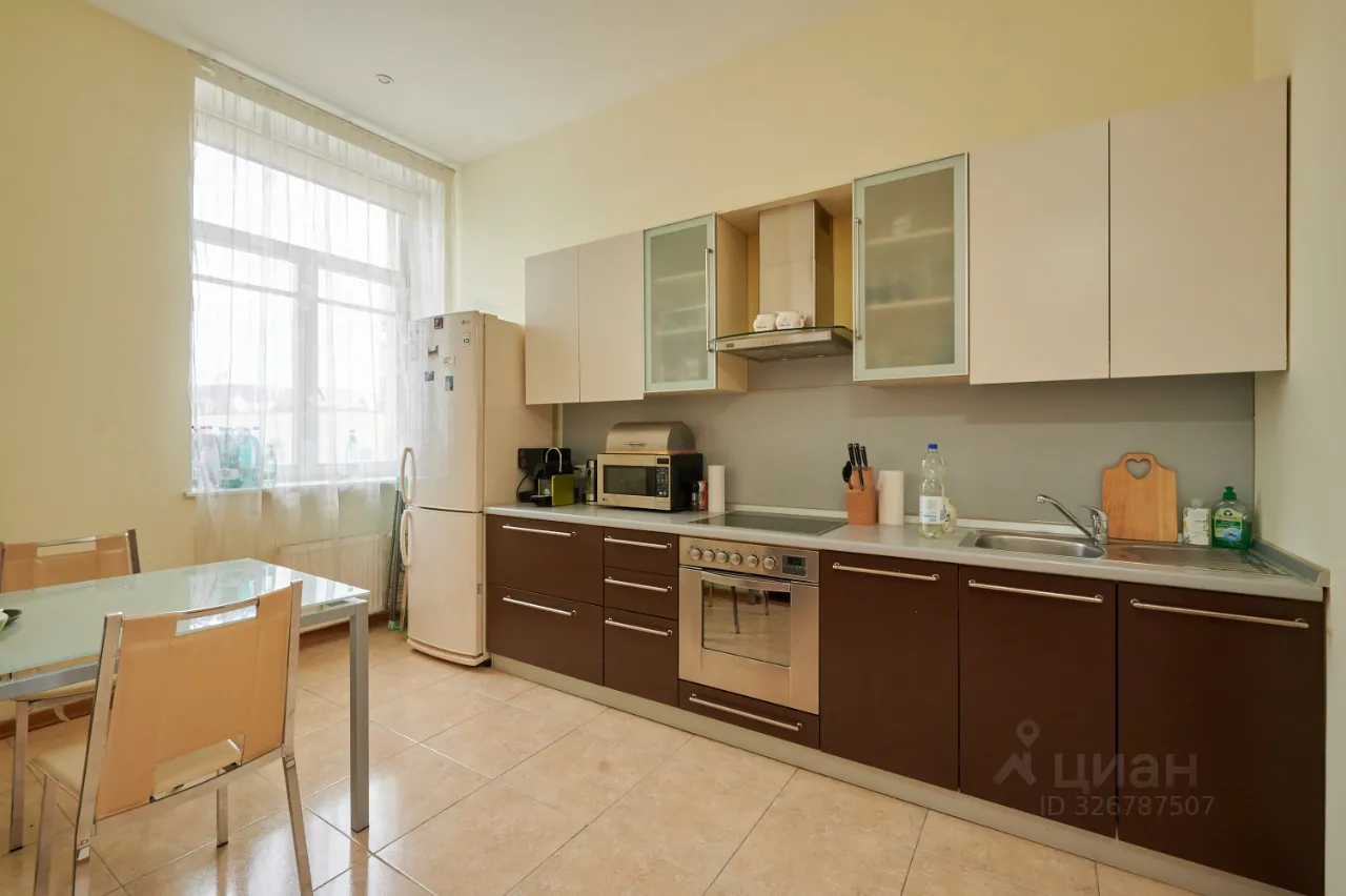 2-комн. квартира, 72,1 м², 12/14 этаж