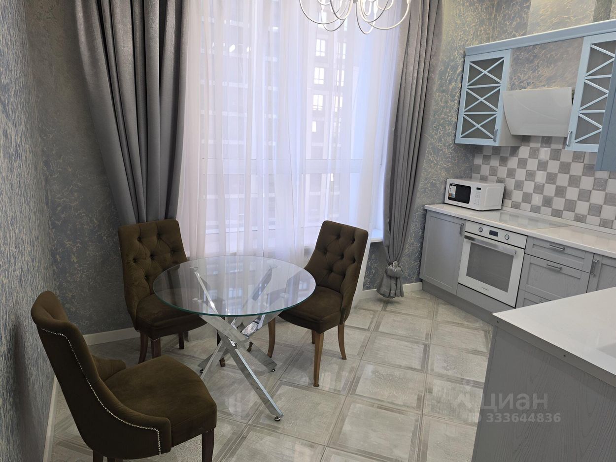 3-комн. квартира, 81 м², 14/24 этаж
