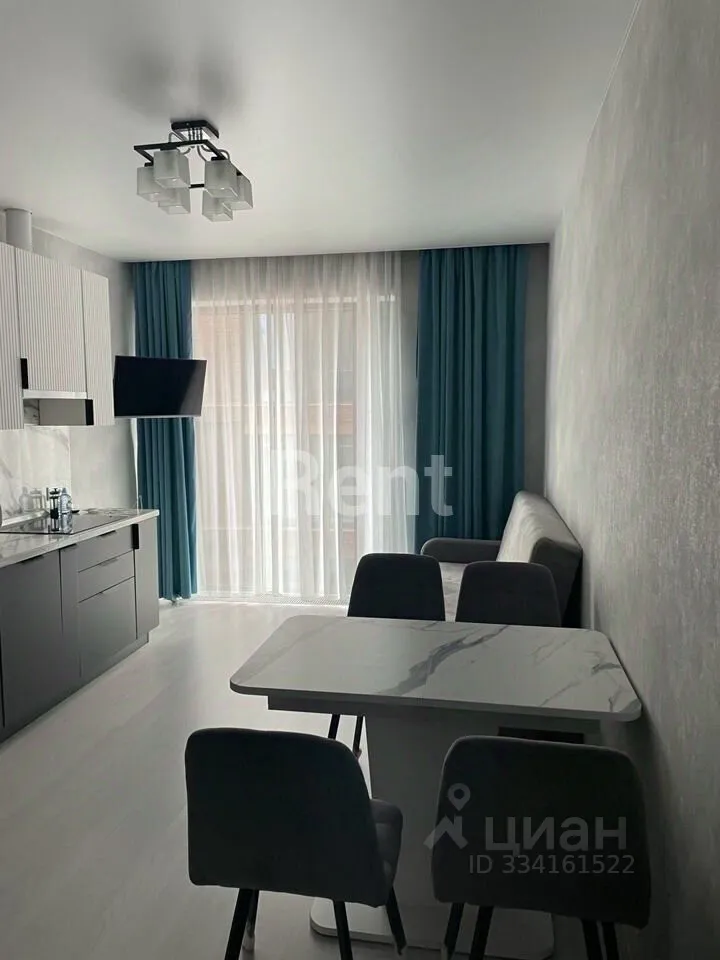 2-комн. квартира, 42 м², 16/28 этаж