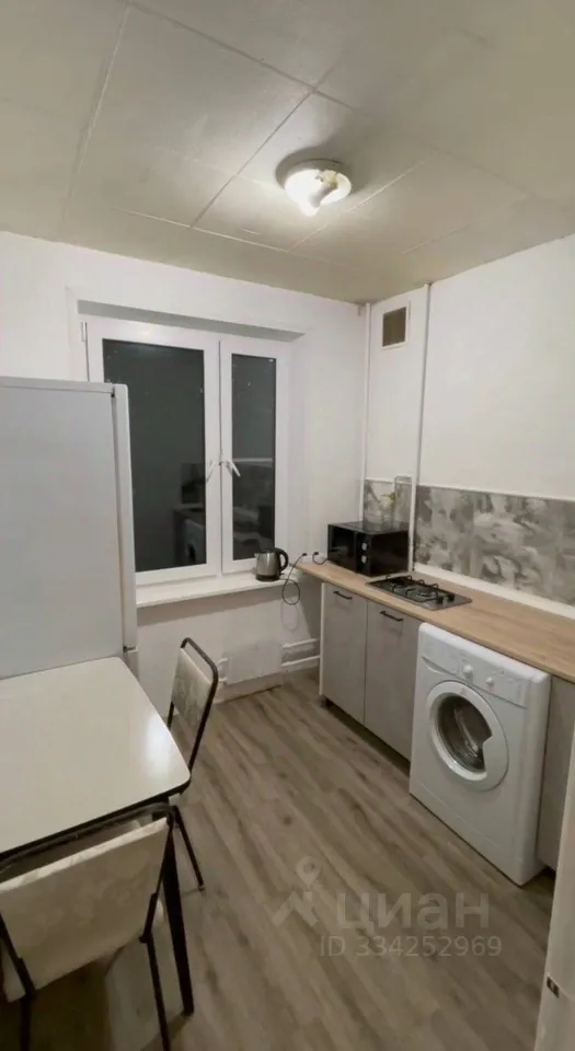 2-комн. квартира, 45 м², 4/9 этаж