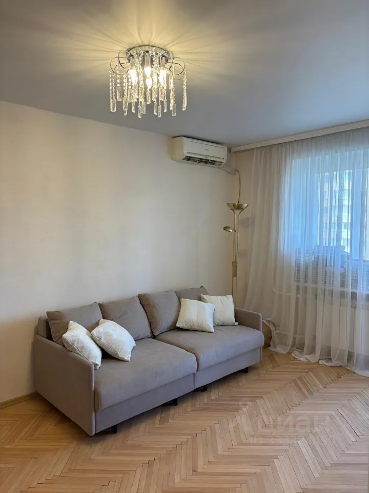 2-комн. квартира, 51 м², 8/14 этаж
