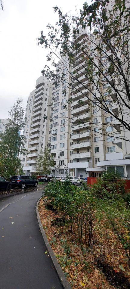 3-комн. квартира, 100 м², 2/17 этаж