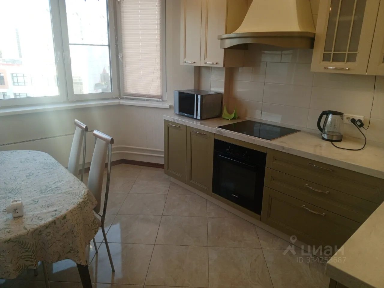 2-комн. квартира, 64 м², 8/17 этаж