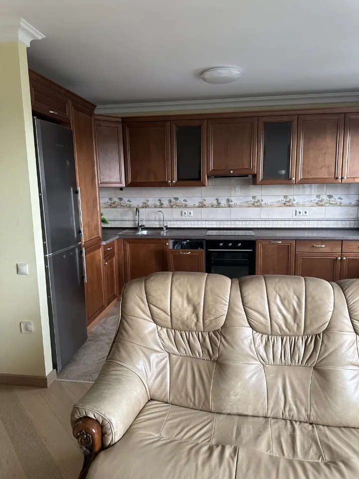 3-комн. квартира, 80 м², 16/25 этаж