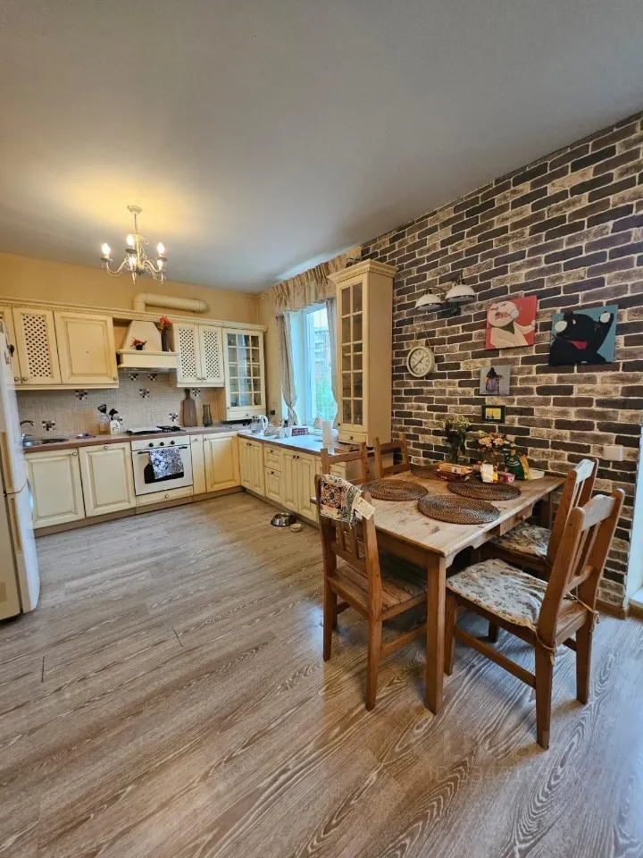 3-комн. квартира, 80 м², 5/8 этаж