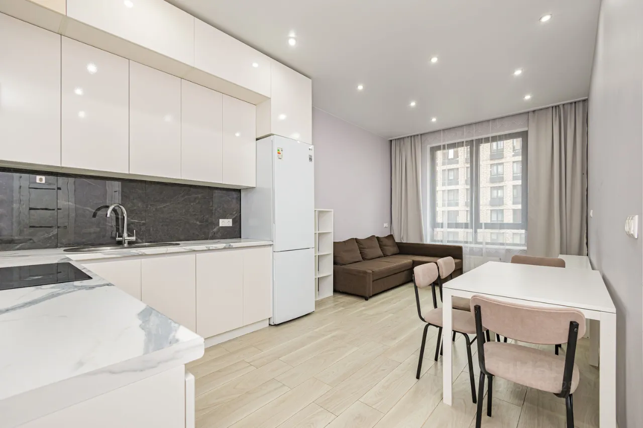 2-комн. квартира, 69 м², 6/12 этаж