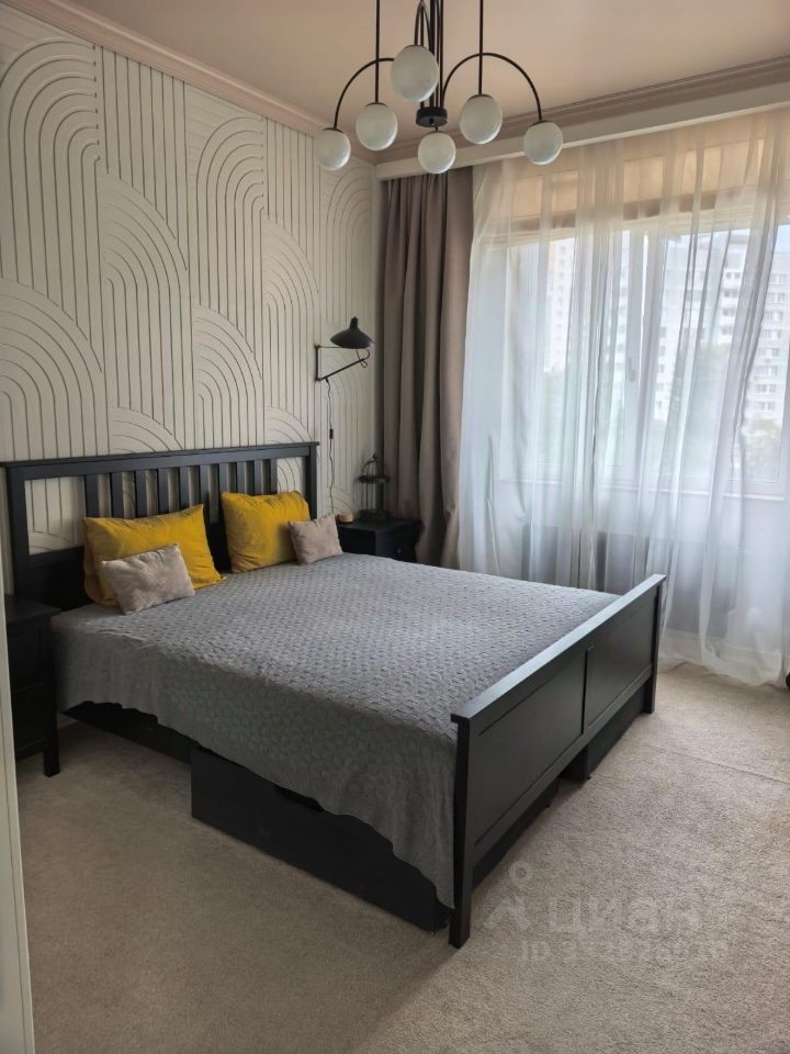 3-комн. квартира, 72 м², 4/33 этаж