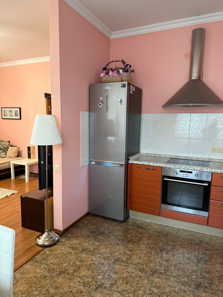 2-комн. квартира, 70 м², 8/20 этаж