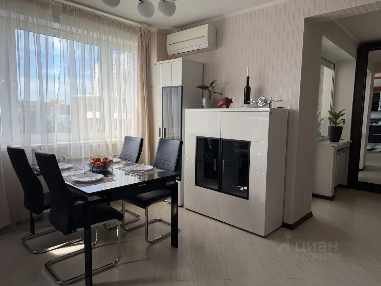 2-комн. квартира, 70 м², 3/25 этаж