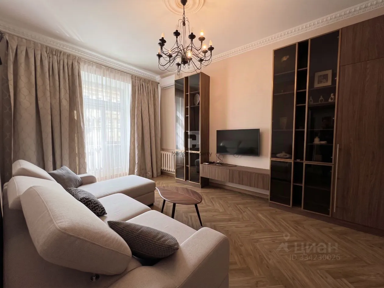 2-комн. квартира, 52 м², 4/8 этаж