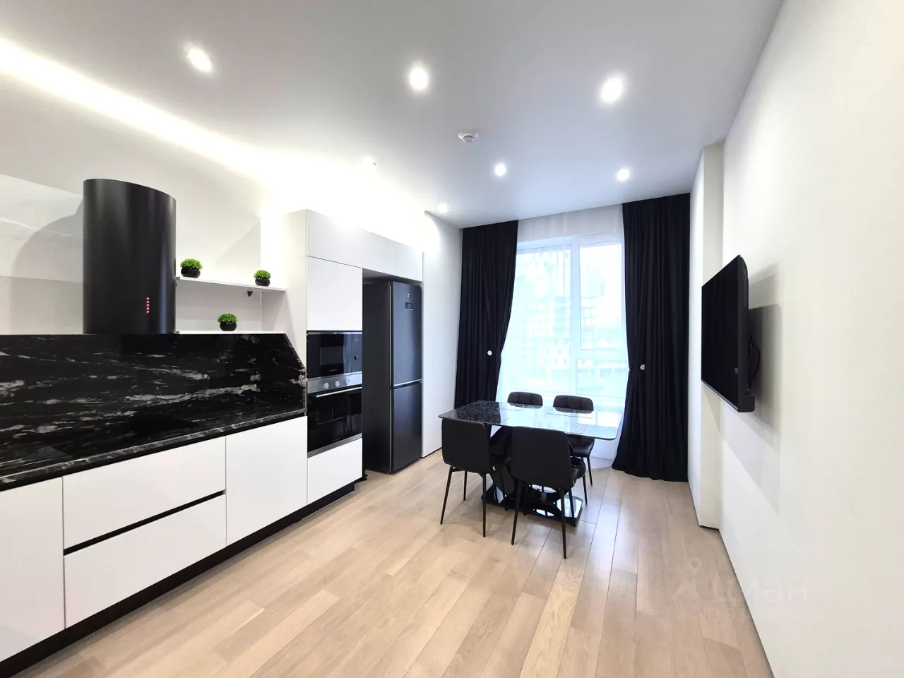 2-комн. квартира, 65 м², 4/14 этаж