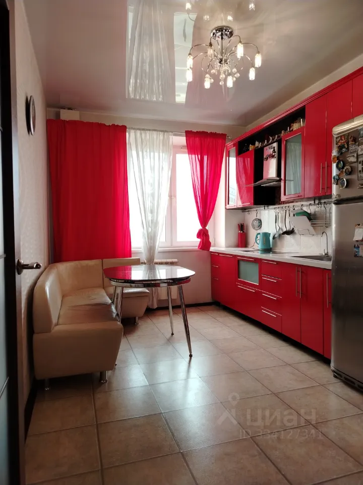 2-комн. квартира, 64 м², 8/24 этаж