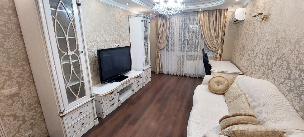 2-комн. квартира, 56 м², 15/17 этаж