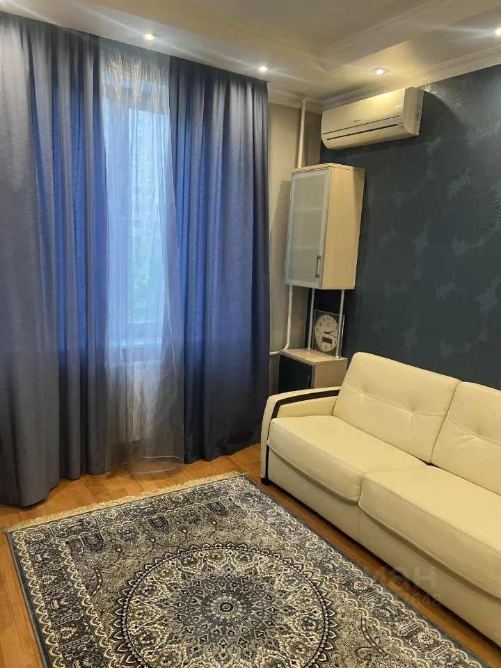 2-комн. квартира, 54 м², 4/18 этаж
