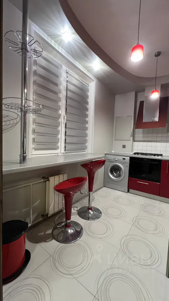 3-комн. квартира, 56 м², 2/9 этаж