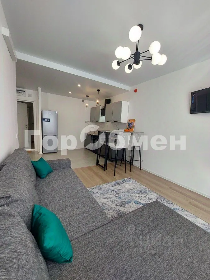 2-комн. квартира, 38 м², 7/25 этаж