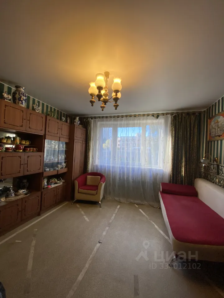 2-комн. квартира, 52 м², 2/12 этаж