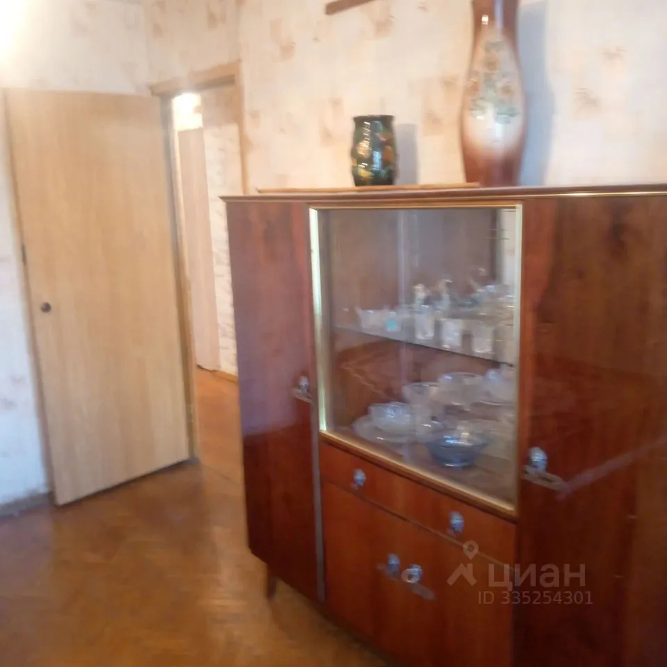 3-комн. квартира, 63 м², 2/12 этаж