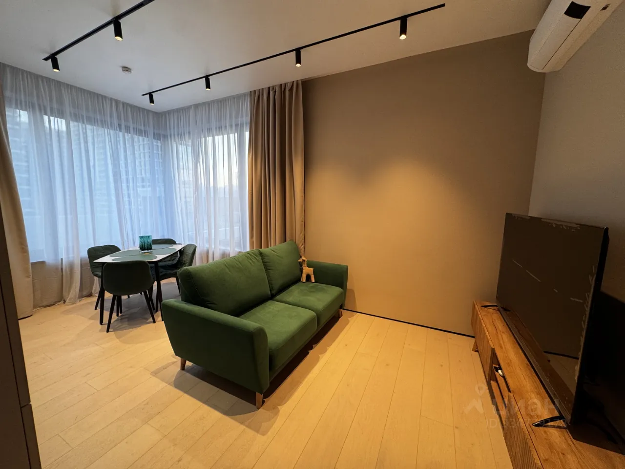 2-комн. квартира, 62 м², 3/22 этаж