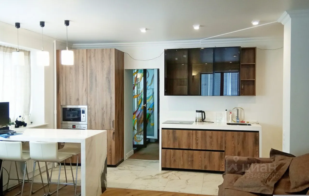 2-комн. квартира, 85 м², 7/18 этаж