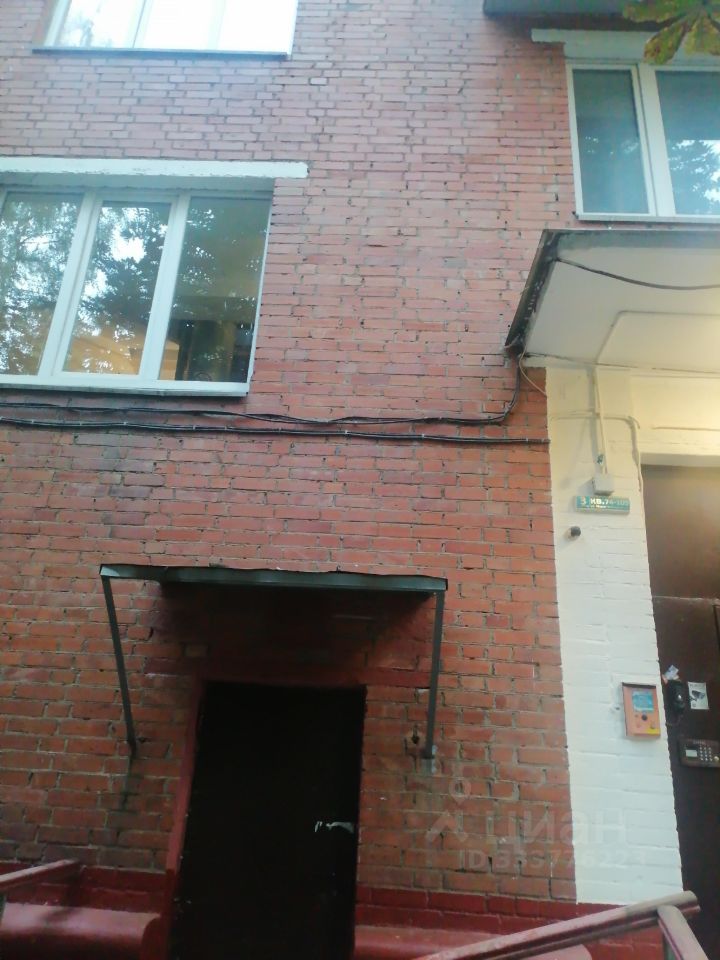 1-комн. квартира, 50 м², 1/8 этаж