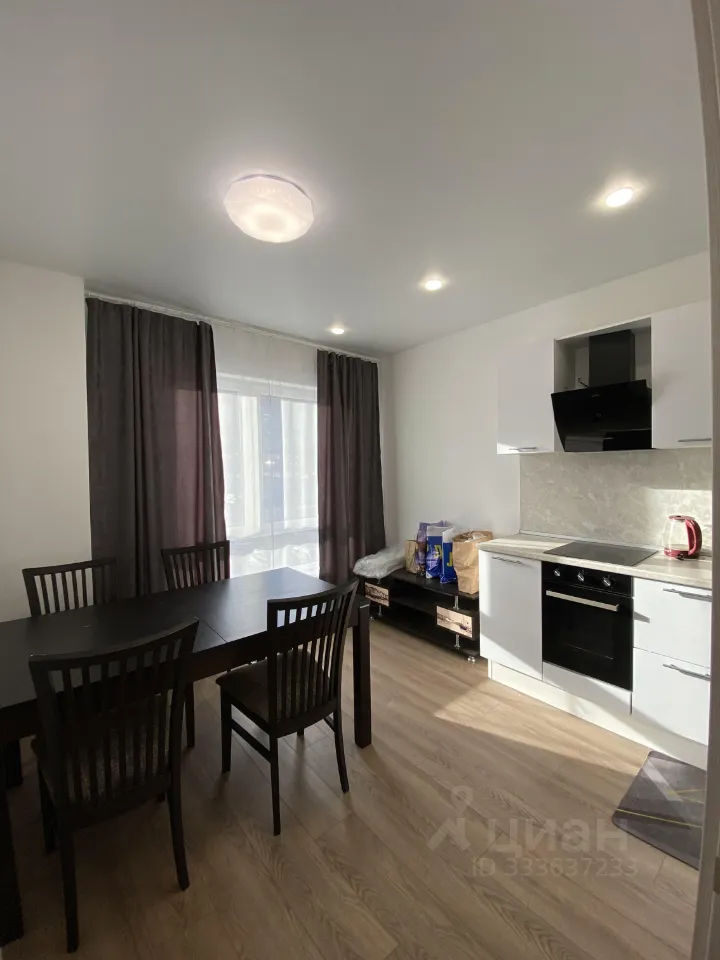 2-комн. квартира, 52,4 м², 2/33 этаж