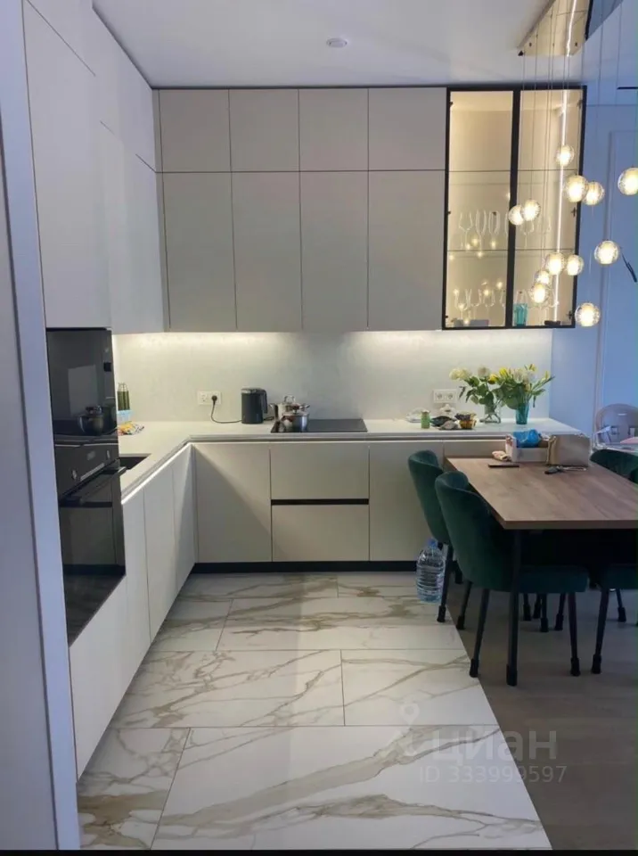 1-комн. квартира, 42 м², 3/18 этаж
