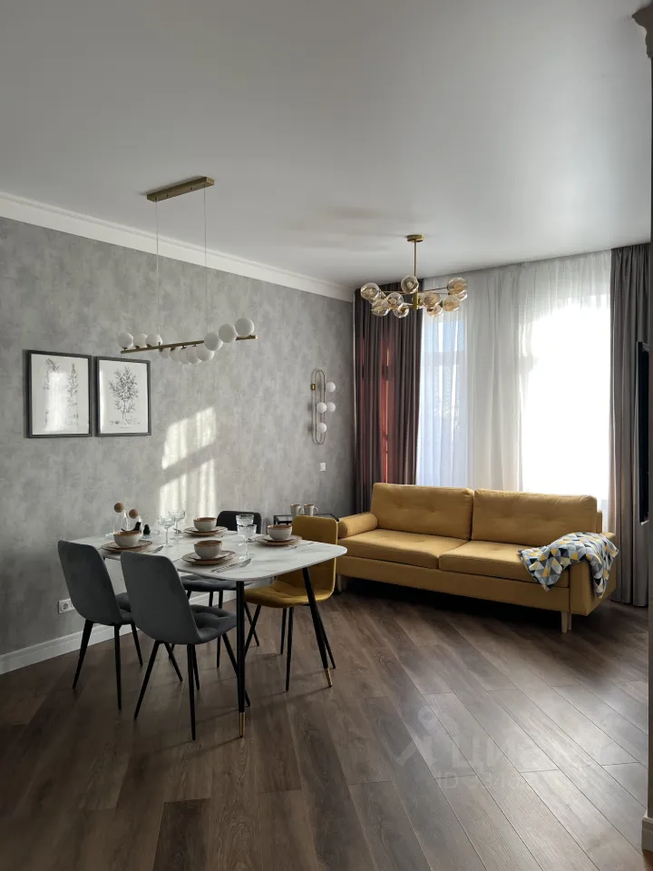 2-комн. квартира, 42 м², 18/21 этаж