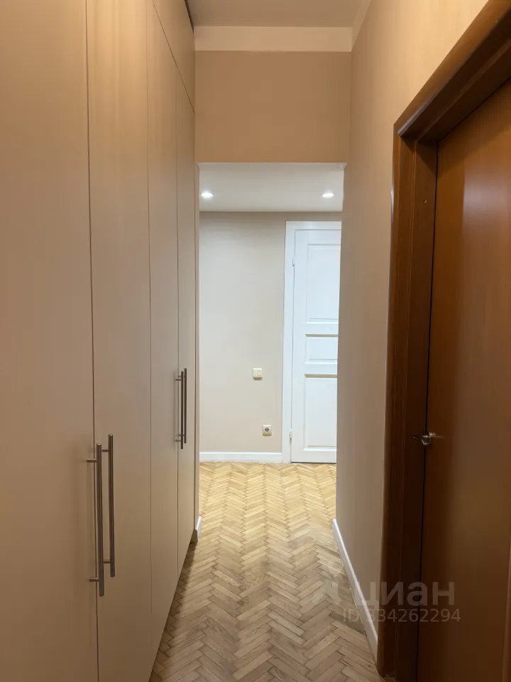 2-комн. квартира, 60 м², 6/8 этаж