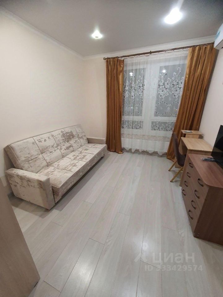 1-комн. квартира, 35 м², 8/25 этаж