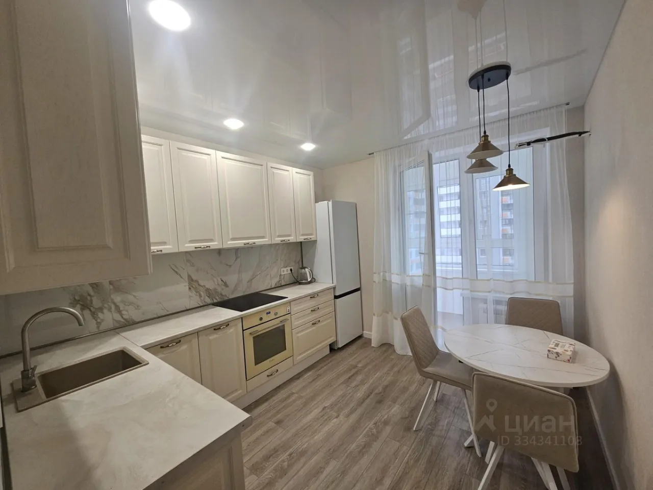 2-комн. квартира, 64 м², 13/24 этаж