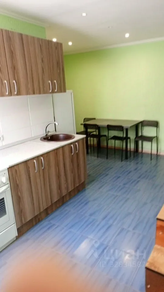 1-комн. квартира, 42 м², 2/2 этаж